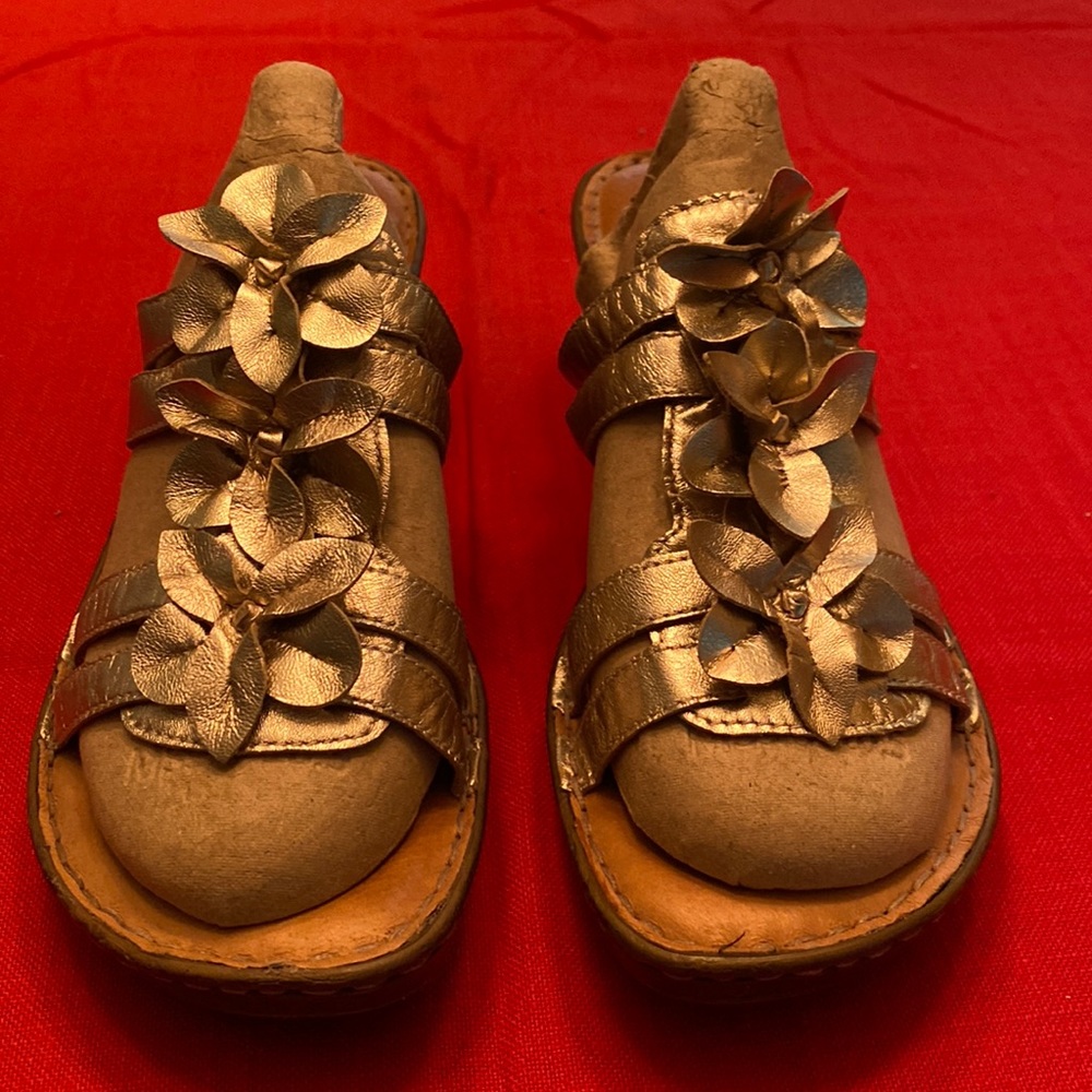 Born Leather Flower Slip-Ons